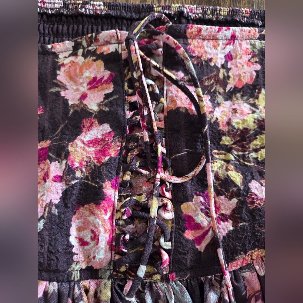 Francesca's Collections Floral Pleated Layered Mini Skort - Picture 4 of 9